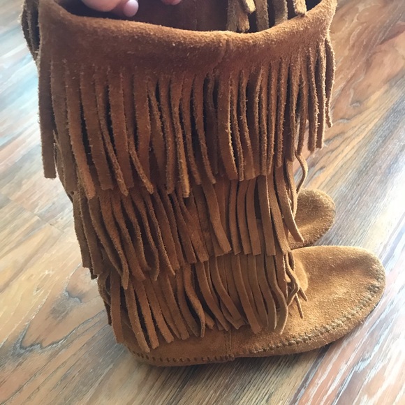 Minnetonka suede fringe boots - Picture 3 of 7